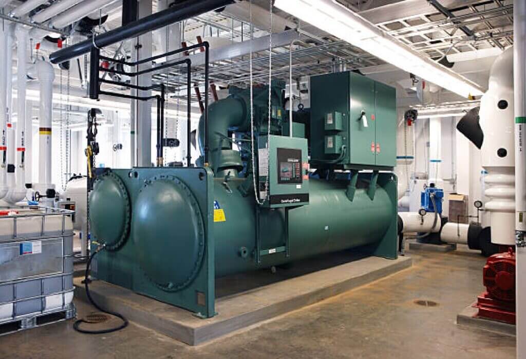 San Diego: Industrial Chiller System Installation